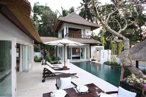 Dinner At The Pool Tropical House Design Tropical Houses Bali Architecture