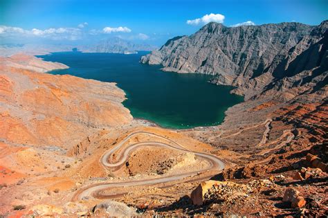 11 Beautiful And Surprising Places You Have To Visit In Oman Hand