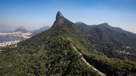 Dirección nacional de educación y formación cívica ciudadana. Parque Nacional da Tijuca -Natureza Exuberante- Temporada ...