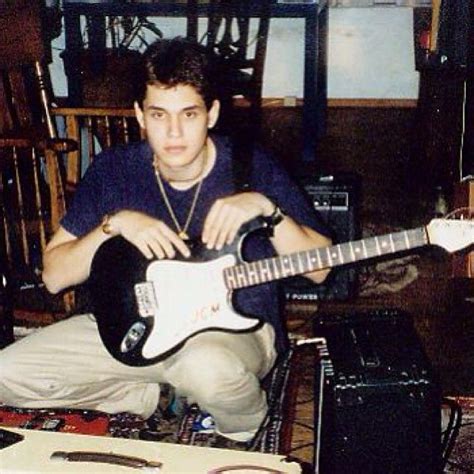 Fizy milyonlarca şarkı, video klip, onlarca radyo kanalı ve fazlasına ulaşmanı sağlayan dijital müzik platformudur. johnmayer | John mayer, Young john, I john