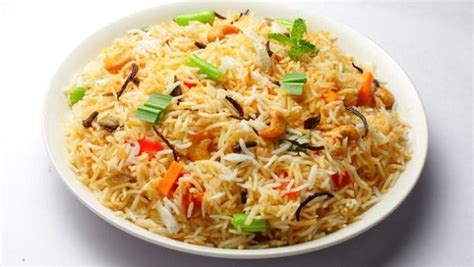 Najděte stock snímky na téma local malaysian cuisine known nasi briyani v hd a miliony dalších stock fotografií, ilustrací a vektorů bez autorských poplatků ve sbírce shutterstock. Kashmiri Chai Recipe in Urdu | Chef Asad | کشمیری چائے