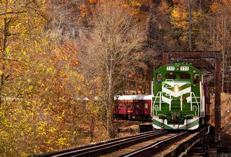 Catch Some Fall Foliage On These Beautiful Train Rides Across The Us