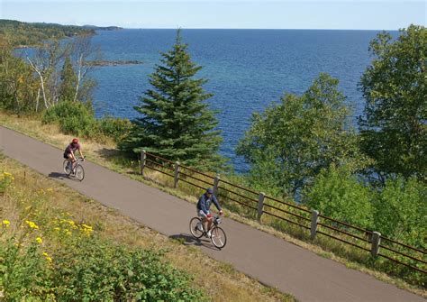 Minnesotas North Shore Offers Lighthouses Trails Bike Trails North Shore Bicycle Trail