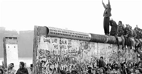 10 Things You May Not Know About The Berlin Wall History Images