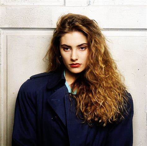 Mädchen Amick As Shelly Johnson In A Promotional Photo For The First Season Of Twin Peaks 1990