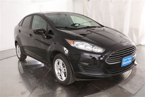Pre Owned 2017 Ford Fiesta Se 4d Sedan In H99435a Continental