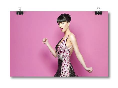 Katy Perry Poster Pl3520 Home And Kitchen