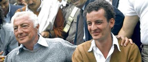 Ma attento al loro uso! Edoardo, l'Agnelli da dimenticare - LOSPIFFERO.COM