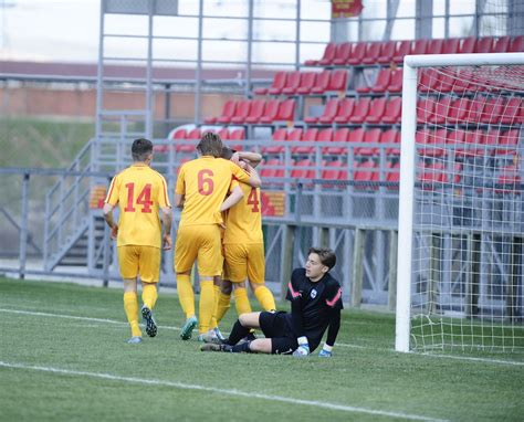 Македонија до 16 години ќе одигра два пријателски натпревари против