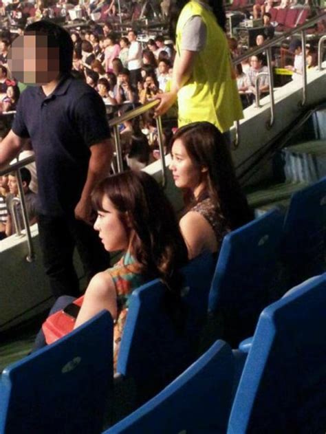 [picture] Snsd S Tiffany And Seohyun Attended Wonder Girls Concert Daily K Pop News