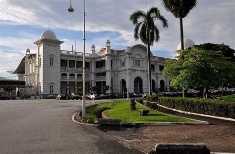 Stesen keretapi ipoh) jalan panglima bukit gantang wahab 30000 ipoh, perak the ipoh railway station was built in the height of the tin mining industry. Ipoh KTM Station - Ipoh