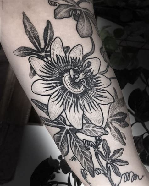 30 Pretty Passion Flower Tattoos You Must Try Flower Tattoos Tattoos Tattoo You