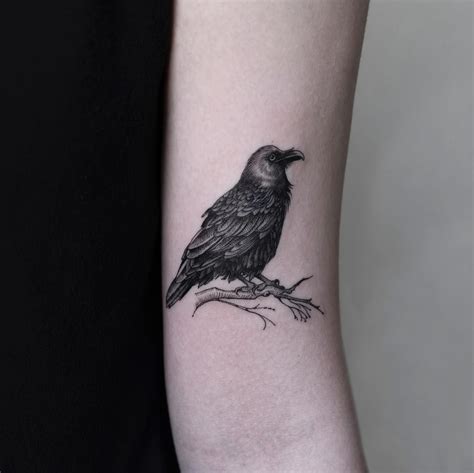 Crow Tattoo By Oozytattoo Идеи татуировок для мужчин Тату