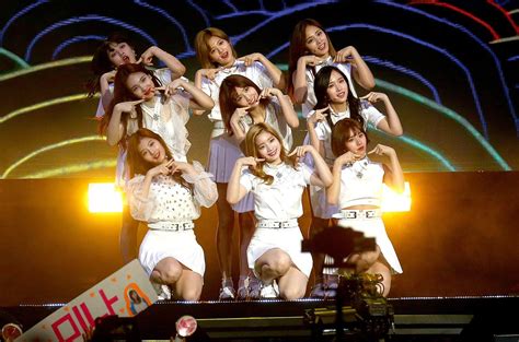 Twice Ot9 Billboard Concert Music Charts