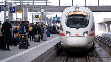 Maybe you would like to learn more about one of these? Deutsche Bahn: Wieder mehr Fahrgäste seit Pfingsten ...