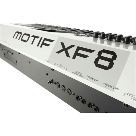 Yamaha Motif Xf8 Keyboard Workstation Limited Edition White Nearly
