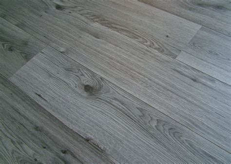 Rich Grey Oak 8mm Laminate Flooring Floor Depot