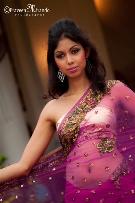 Juliayunwonder Sri Lankan Women In Saree