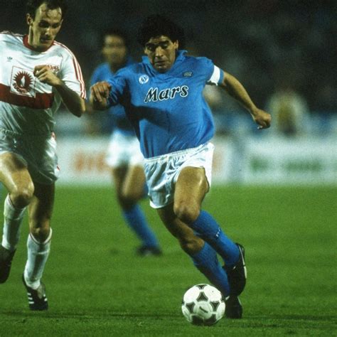 Magazinelite 41 Diego Maradona En El Napoli Png