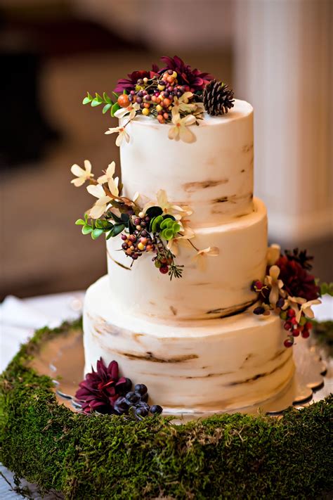 Unique Flavor Combinations For Your Fall Wedding Cake Winter Wedding