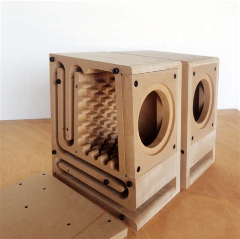 Iwistao Hifi Empty Speaker Cabinet Kits Labyrinth Structure High Densi Wooden Speakers Diy