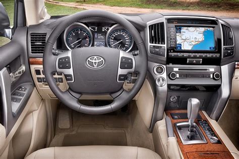 Toyota Land Cruiser 2017 Interior