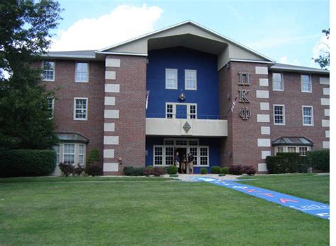 Greek Life 101 Fraternity And Sorority Houses