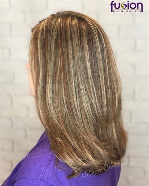 For ladies with a bob haircut and brown hair, tell your stylist to create blonde streak highlights on a brown base. 37 Best Red Highlights in 2018 for Brown, Blonde & Black Hair
