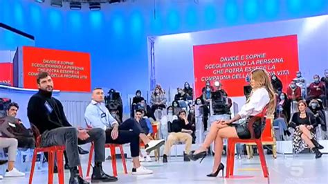 Trama la scelta di sophie. Uomini e Donne, la scelta di Sophie Codegoni: un particolare è decisivo