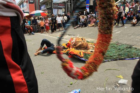 We did not find results for: Foto Reog Ponorogo Perayaan Ulang Tahun Pontianak di ...