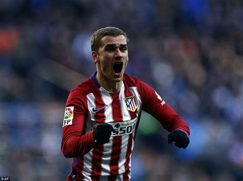 Griezmann, 23, had been linked with a move to the premier league with tottenham prior to signing for atletico sporting director jose luis caminero has expressed his delight at finally signing the forward, who originally declared his interest in joining los. Real Madrid 0-1 Atletico Madrid: Antoine Griezmann leaves ...