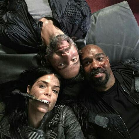 The 100 Cast Marie Avgeropoulos Henry Ian Cusick Michael