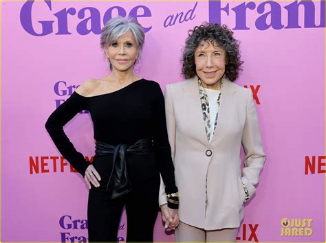 Jane Fonda And Lily Tomlin Hold Hands At Grace And Frankie Fyc Event Photo 4748315 Brooklyn