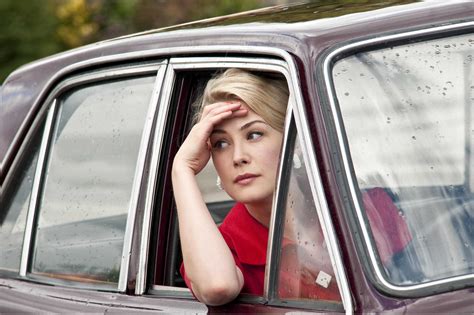 Rosamund Pike Lactrice De Gone Girl En 7 Films Terrafemina