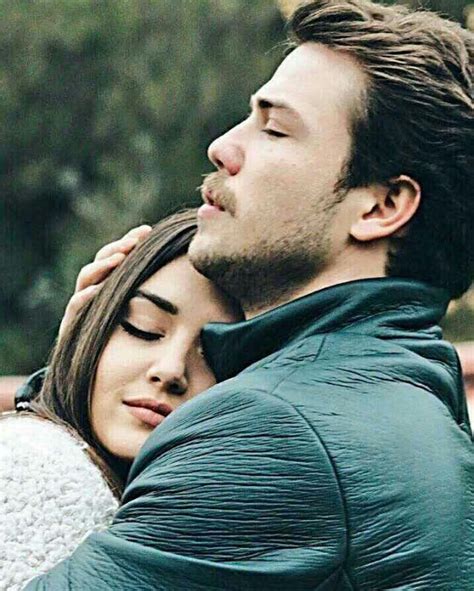 Pin By Amber Jawaid On تٌـرکْيِّأّ Turkish Actors Actors Couple Photos