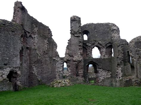 Abergavenny Castle Castle Ruins In Abergavenny Wales By Megoizzy