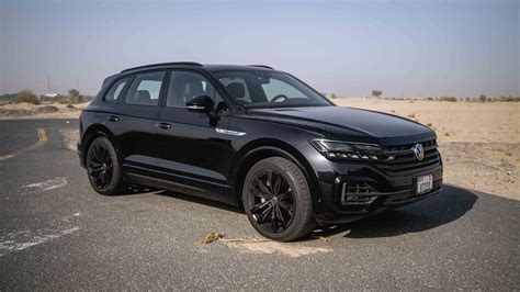 UAE Road Test Review Of The New Volkswagen Touareg R Line Kuwait