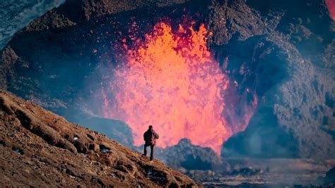 This Footage Of Icelands Volcano Includes The Sounds Of The Eruption