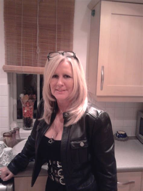 Onnasis 55 From Halstead Is A Local Granny Looking For Casual Sex