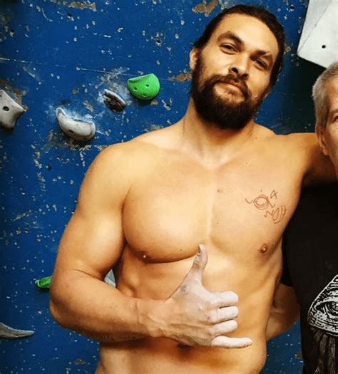 Game Of Thrones Star Emilia Clarke Jason Momoa Has A Fabulous Dick Towleroad Gay News