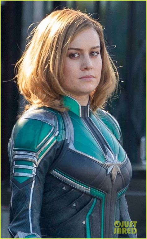 Brie Larson Gets Into Her Superhero Costume As Captain Marvel See The First Pics From The