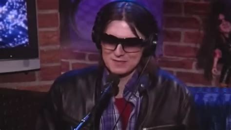 32 Hilarious Mitch Hedberg Jokes