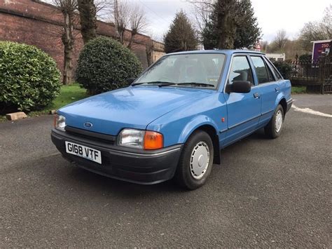1989 Ford Escort 14 Gl 21000 Miles 1 Former Keeper In Paisley