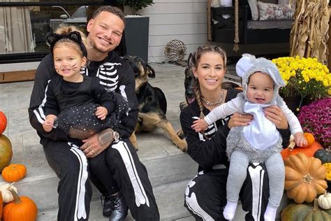 Kane Browns Daughters Dress Up As Cat And Mouse In Adorable Halloween
