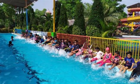 Maybe you would like to learn more about one of these? Kolam Renang Randuagung Gresik - Wisata Air Bukit Awan ...