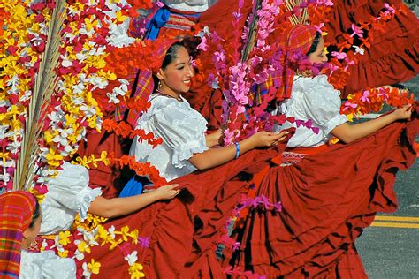 Las 11 Mejores Fiestas De El Salvador Tradición Única 2023