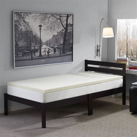 The mattress's soothing memory foam contours to your body, while a thick layer of firm support foam provides wonderful pressure point relief. Serta Back-to-School and Dorm 2-inch Twin XL-size Memory ...