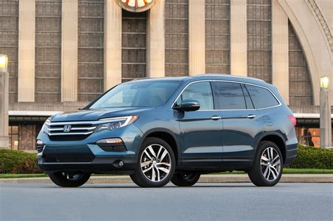 Used 2017 Honda Pilot For Sale Pricing And Features Edmunds