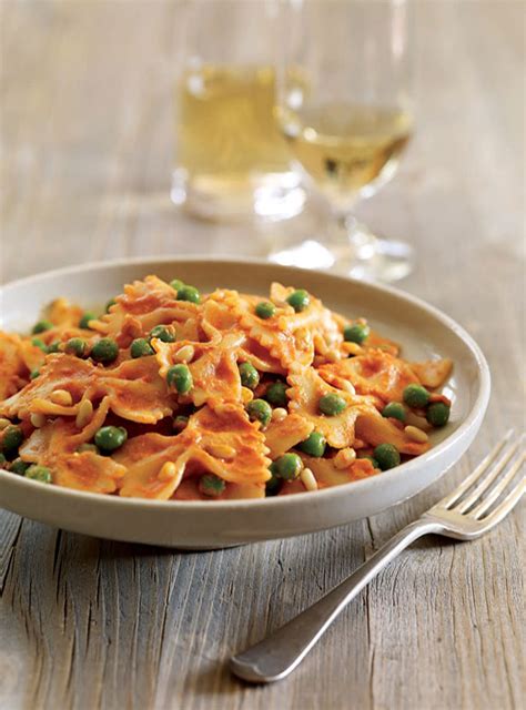 Weight Watchers Farfalle With Peas And Goat Cheese Sauce