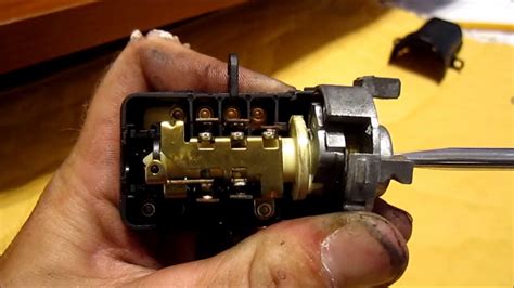 Inside Of An Ignition Switch Youtube